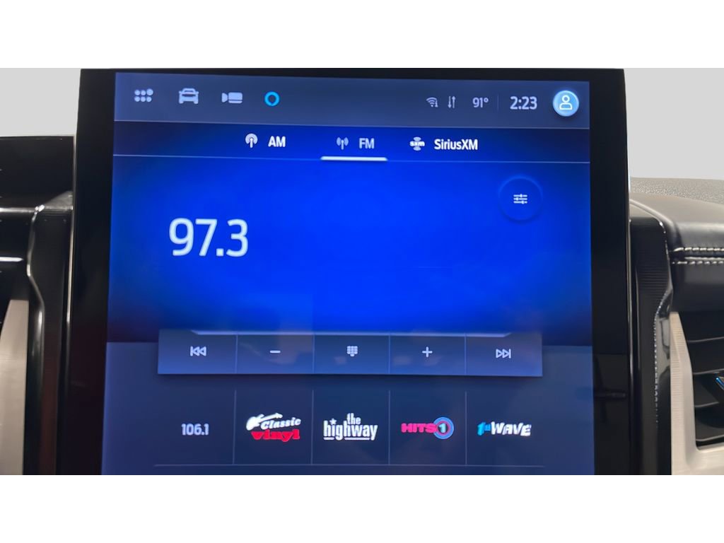 Used 2022 Ford F150 Lightning Platinum AWD/4WD image 13