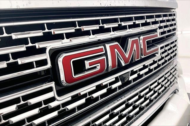 Used 2020 GMC Sierra 3500 Denali w/ Denali Ultimate Package image 28