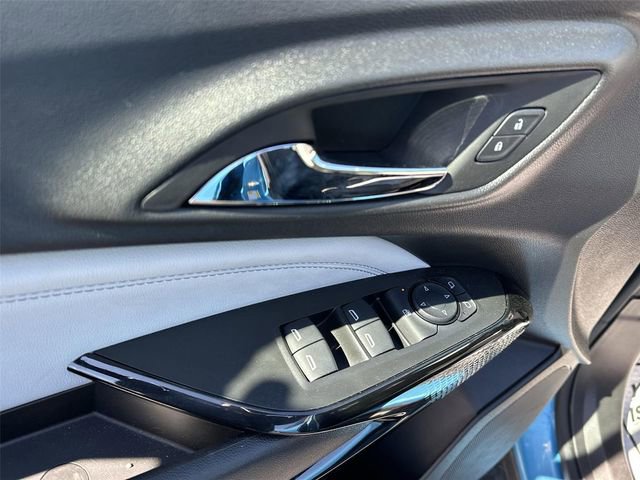 Used 2025 Chevrolet Trax LT w/ Driver Confidence Package FWD image 22