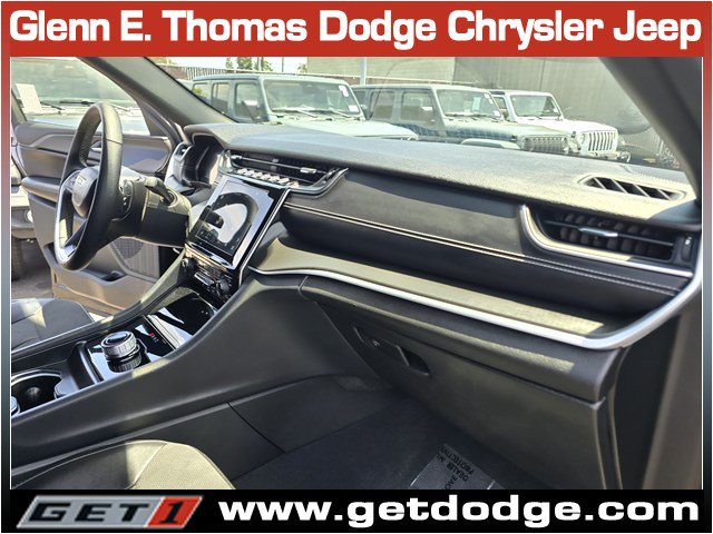 Certified 2024 Jeep Grand Cherokee L Laredo AWD/4WD image 34