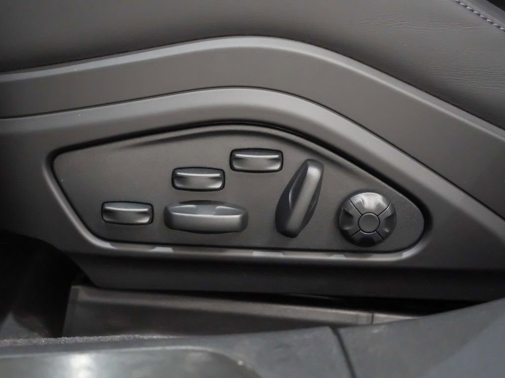 New 2026 Porsche Panamera Turbo image 25