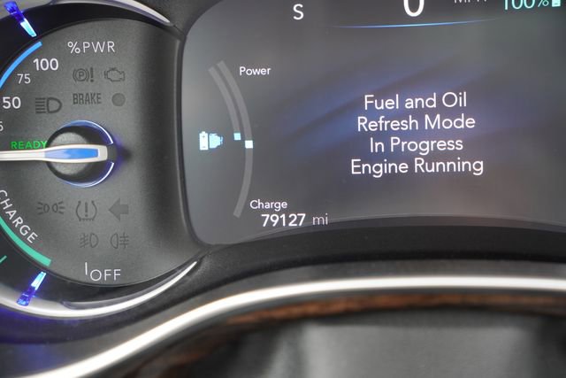 Used 2023 Chrysler Pacifica Limited FWD image 8