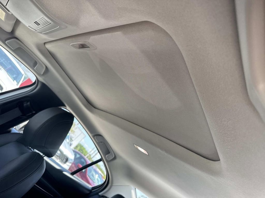 Used 2024 MAZDA MAZDA3 s FWD image 30