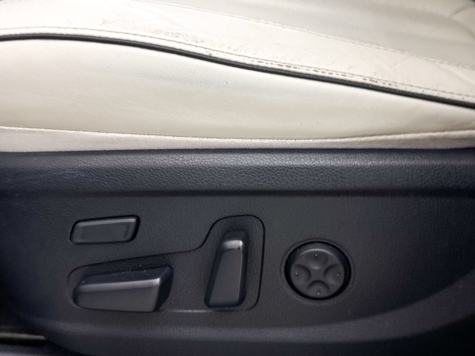 Used 2022 Hyundai Palisade Limited FWD image 29