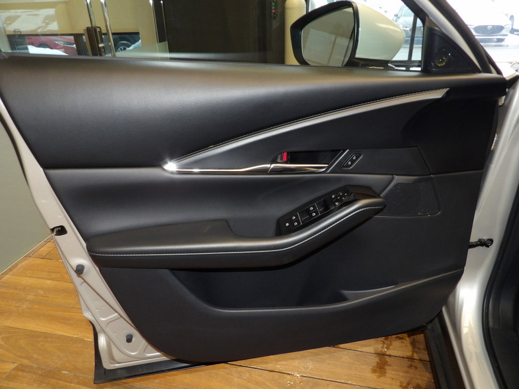 Certified 2023 MAZDA CX-30 AWD 2.5 S w/ Preferred Package image 23