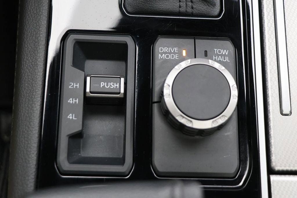 Used 2025 Toyota Sequoia Limited AWD/4WD image 28