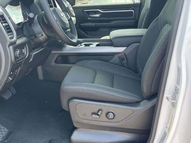 New 2027 RAM 1500 4x4 Crew Cab image 10