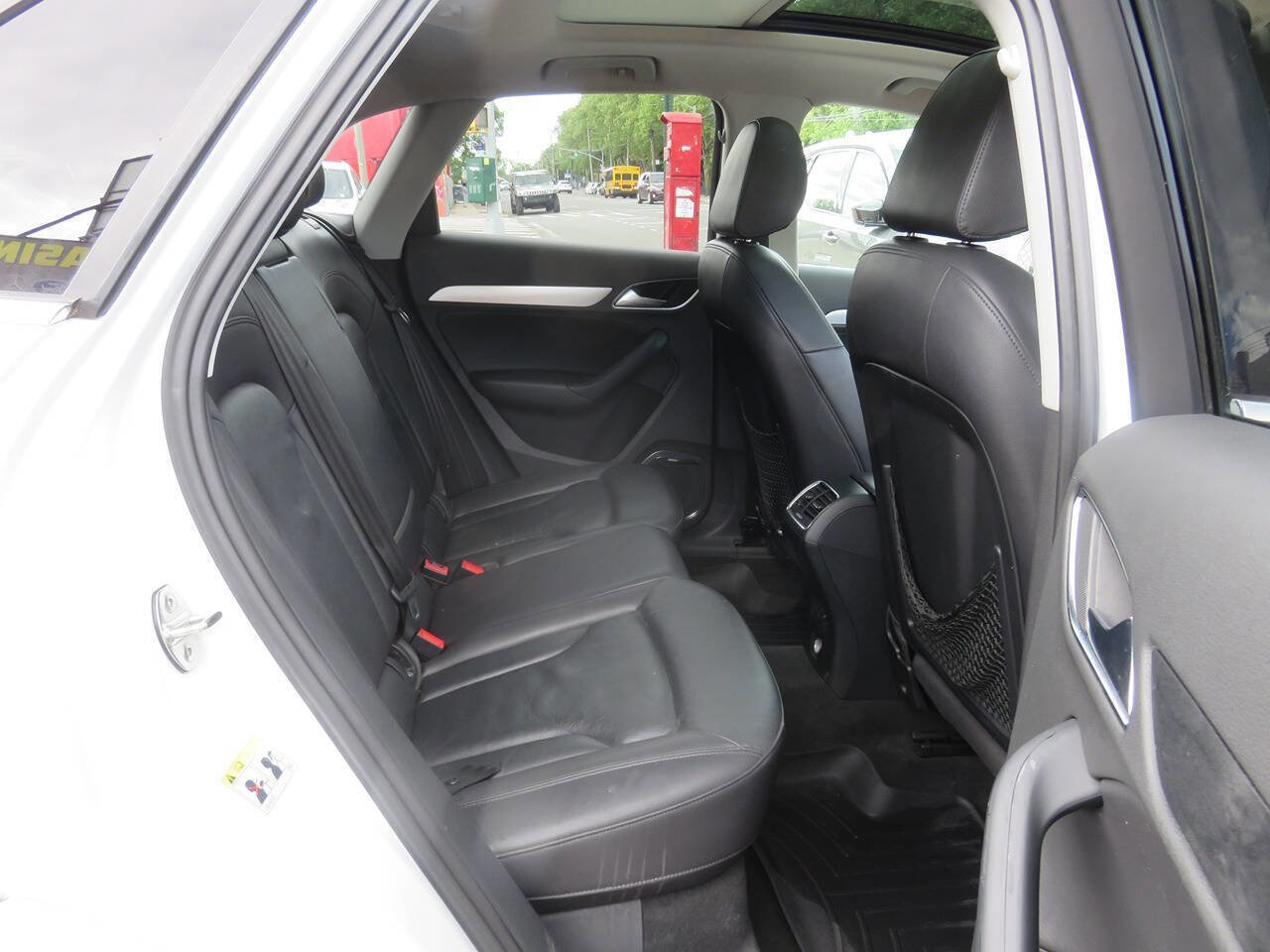 Used 2015 Audi Q3 2.0T Prestige w/ Prestige Package AWD/4WD image 21