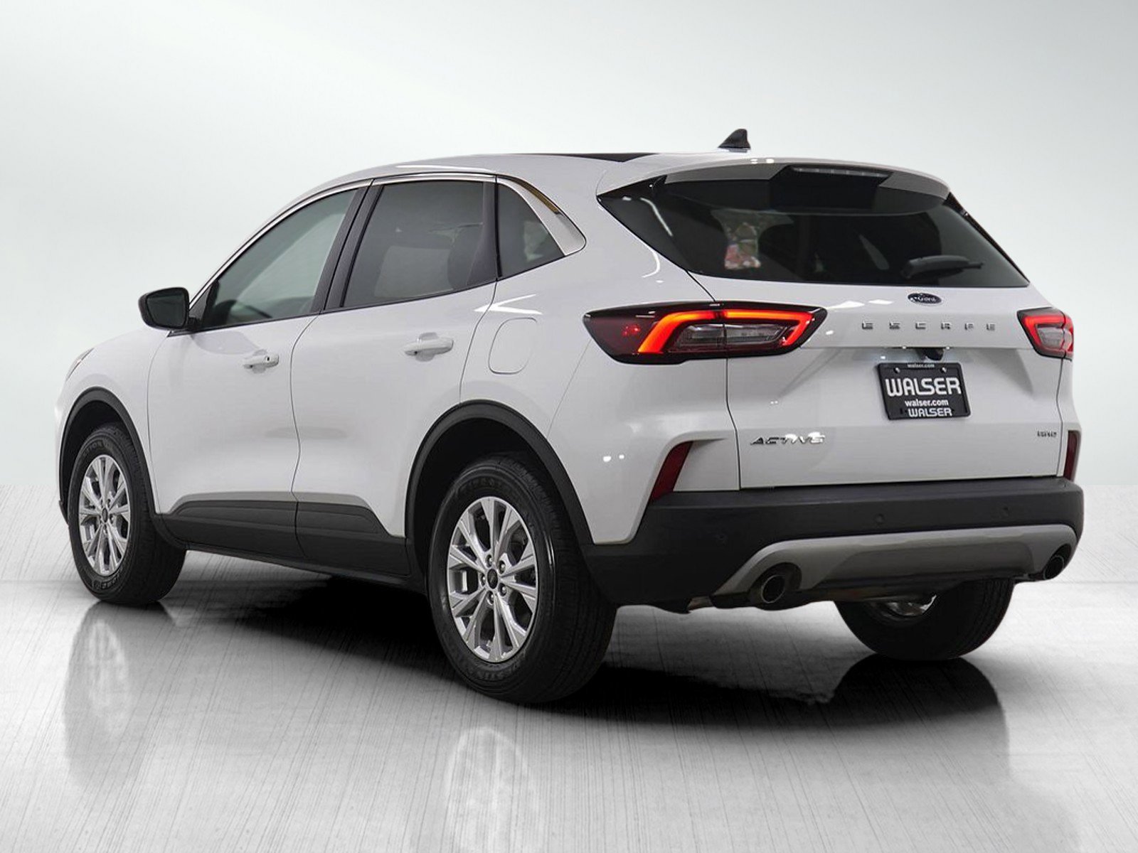 Used 2024 Ford Escape Active w/ Tech Pack #1 image 3