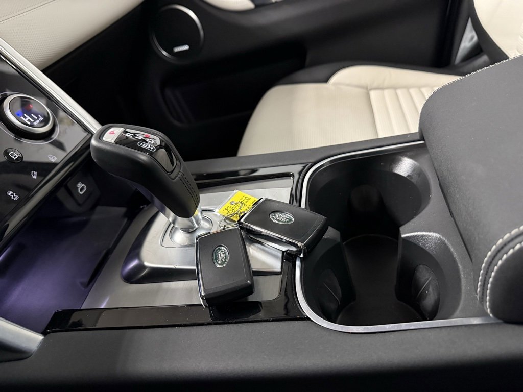Used 2023 Land Rover Discovery Sport S R-Dynamic image 15