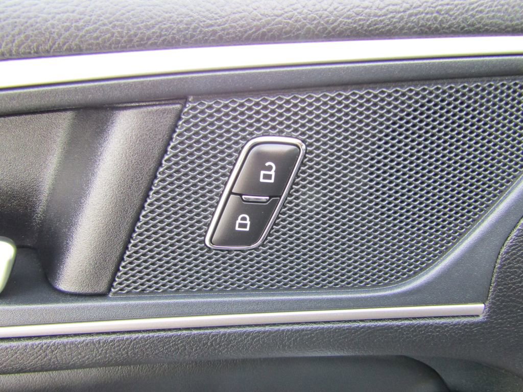 Used 2024 Ford Edge SEL w/ Convenience Package image 25