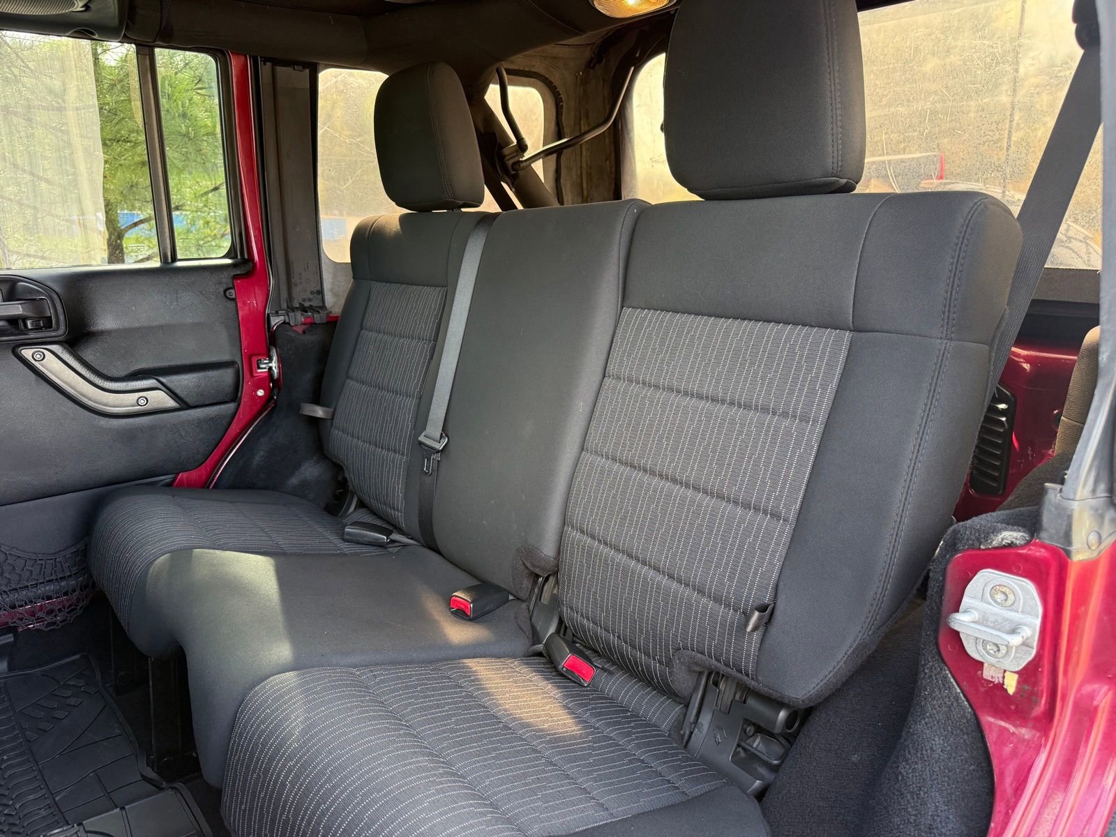 Used 2012 Jeep Wrangler Unlimited Sport image 37