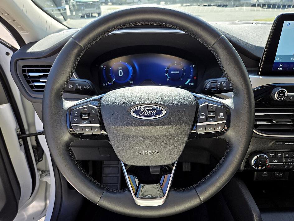 Certified 2022 Ford Escape SEL w/ Technology Package image 25