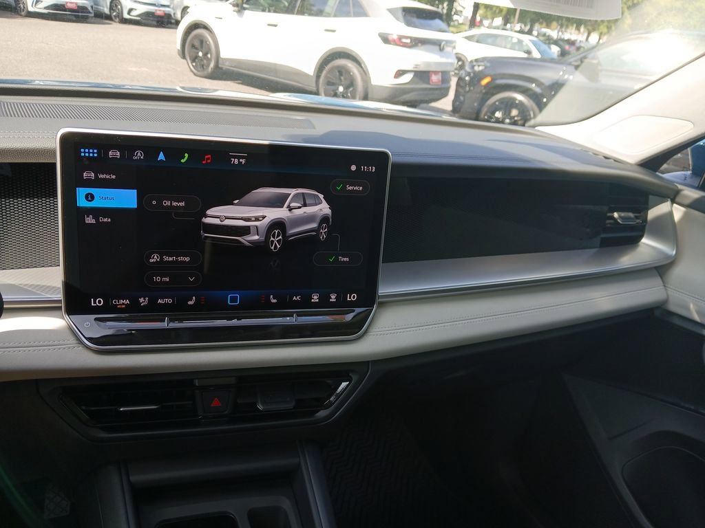 New 2025 Volkswagen Tiguan SE image 17