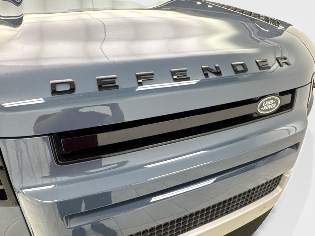 Used 2023 Land Rover Defender 110 SE AWD/4WD image 26