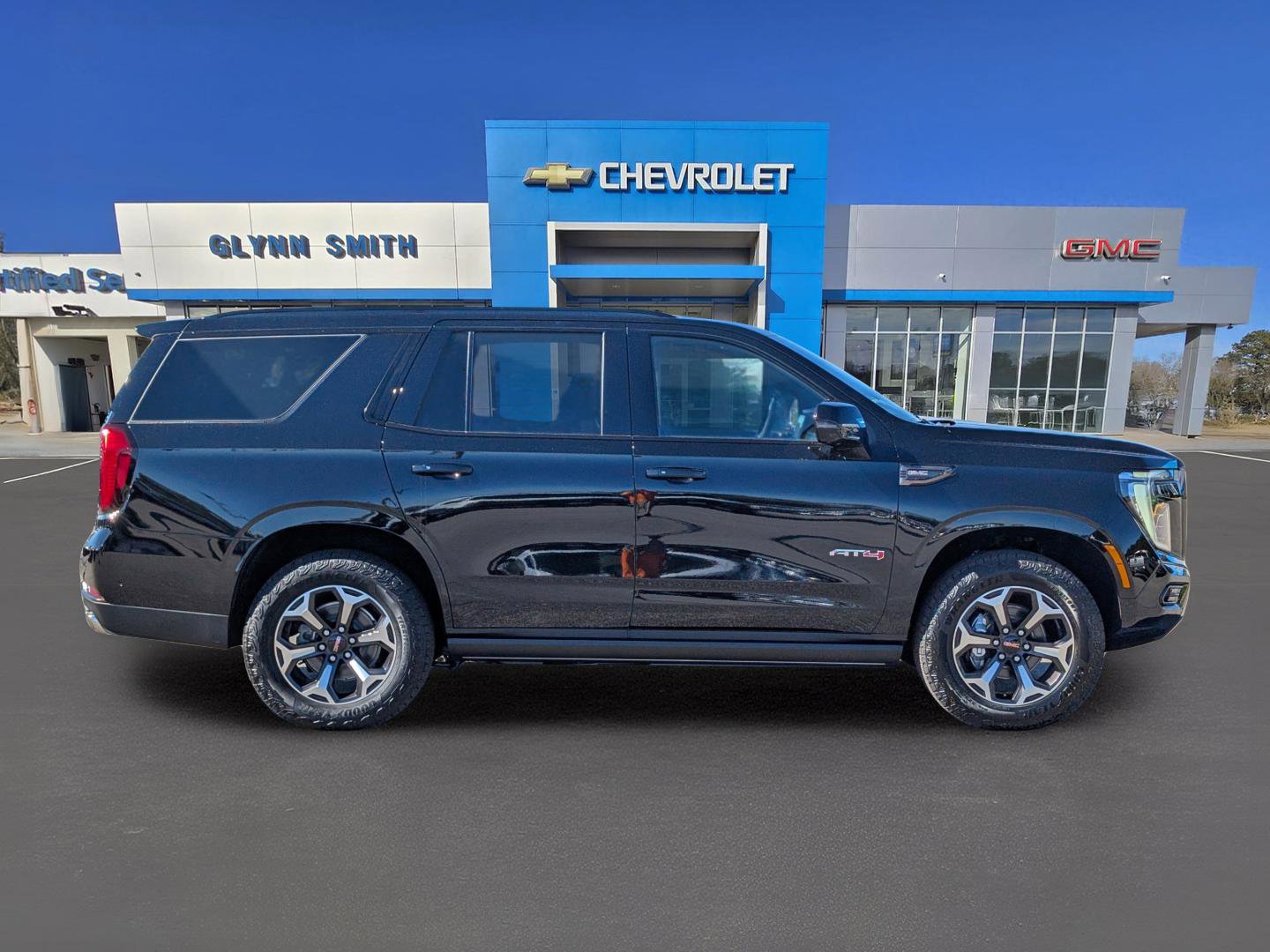 New 2026 GMC Yukon AT4 Ultimate w/ LPO, Floor Liner Package image 7