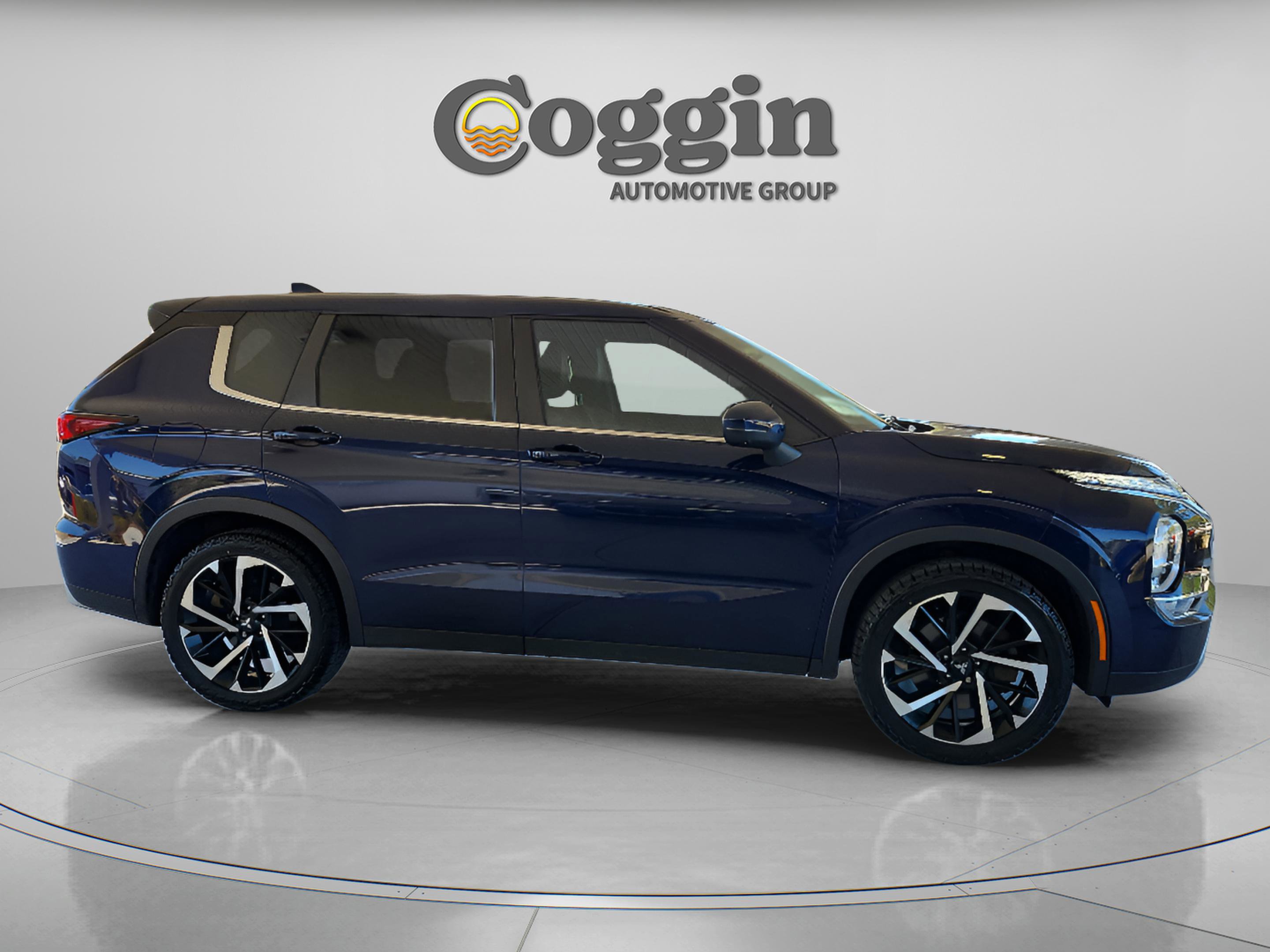 Used 2022 Mitsubishi Outlander SE image 6