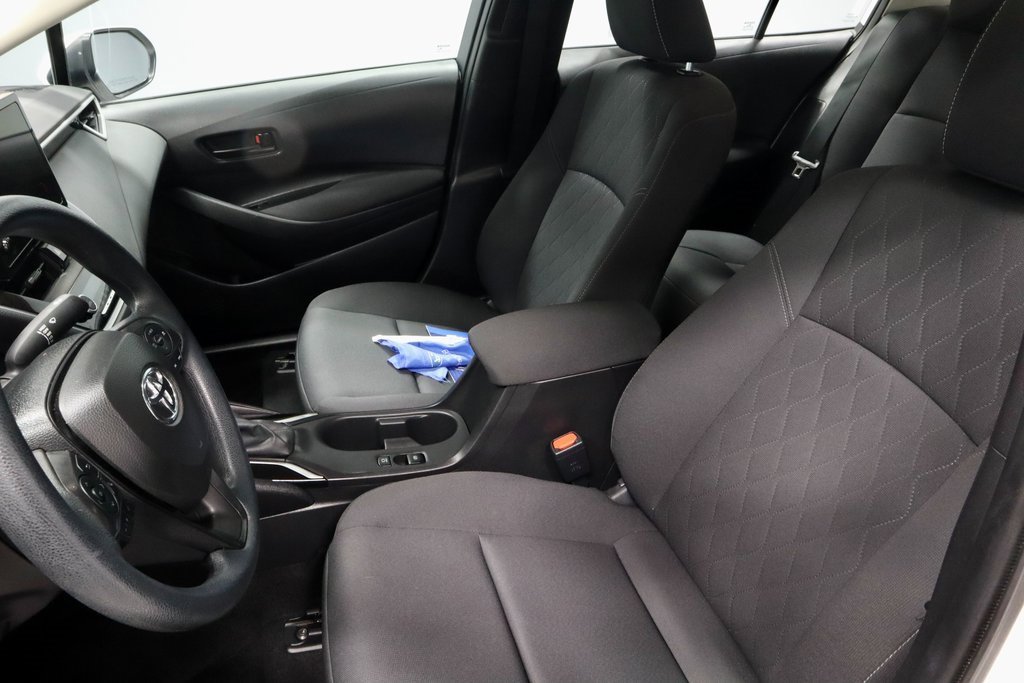 Used 2025 Toyota Corolla LE image 23