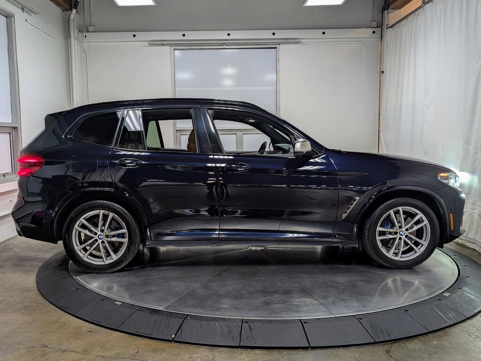 Used 2018 BMW X3 M40i image 10
