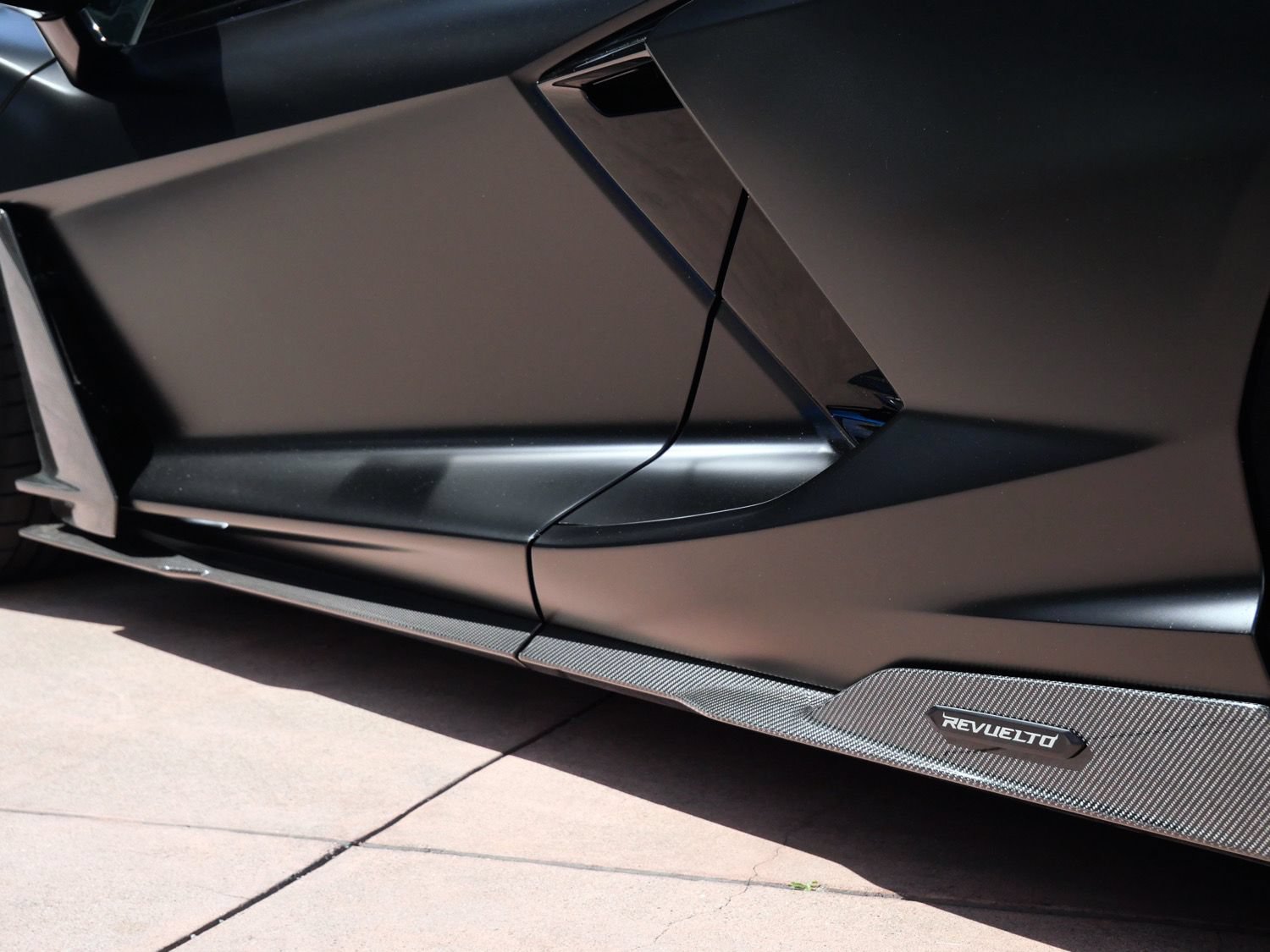 Used 2025 Lamborghini Revuelto AWD/4WD image 15