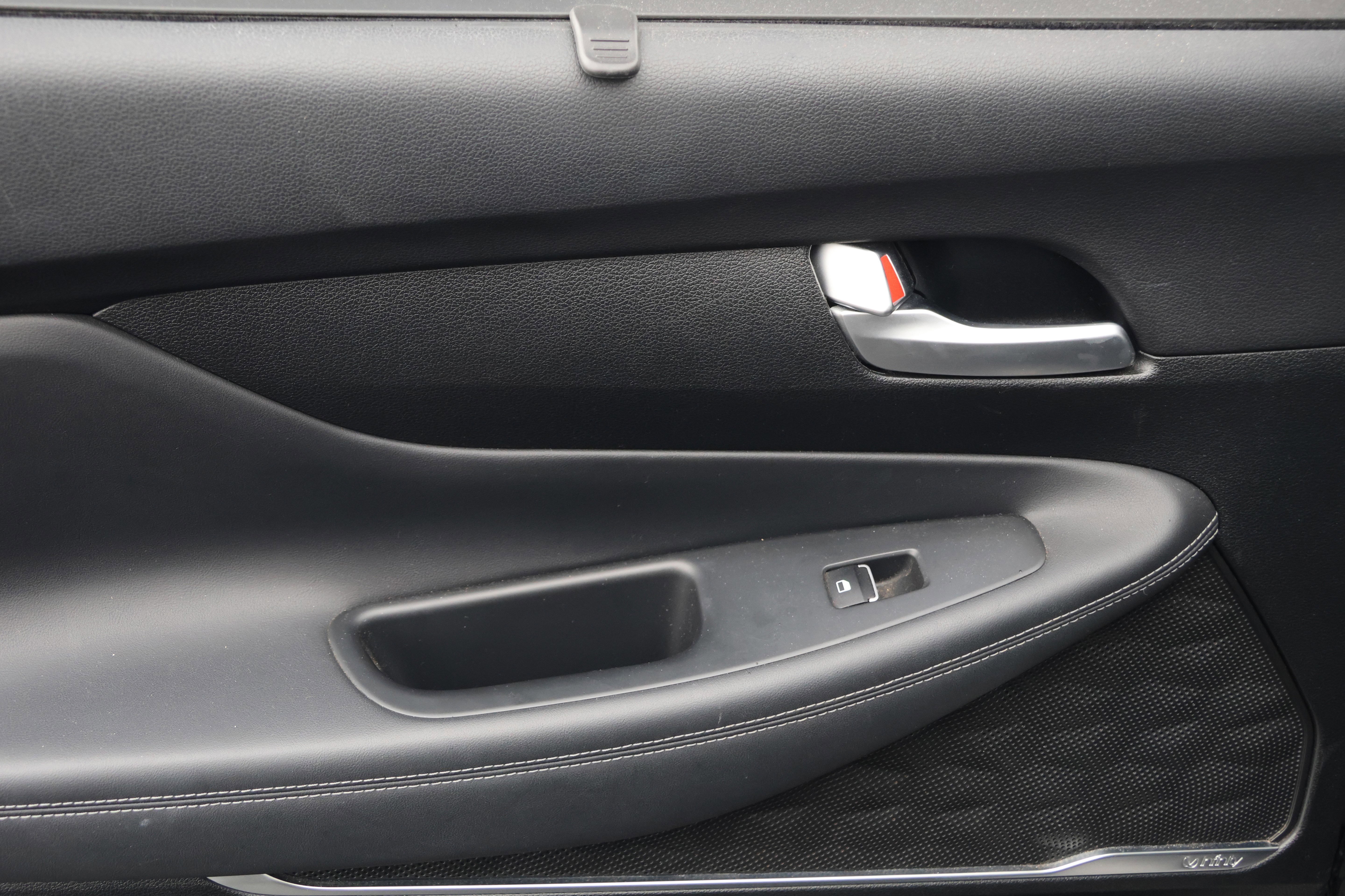 Used 2019 Hyundai Santa Fe Limited image 33