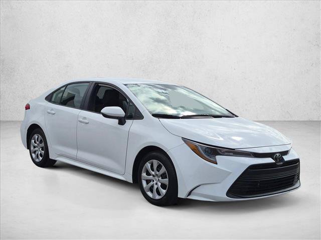 Used 2025 Toyota Corolla LE FWD image 3