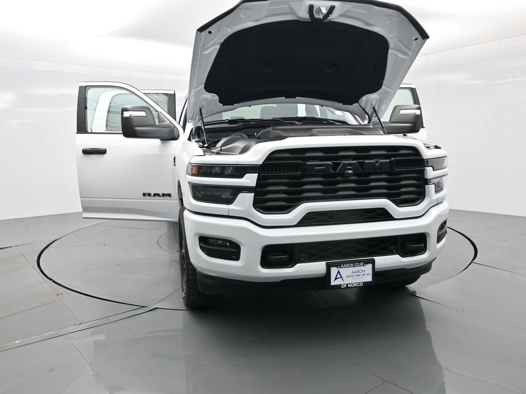 New 2026 RAM 3500 Big Horn AWD/4WD image 40