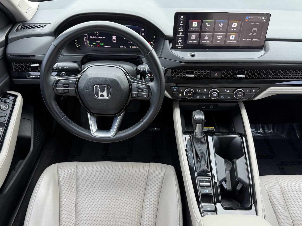 Used 2023 Honda Accord Touring image 12