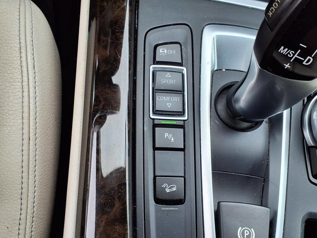 Used 2016 BMW X5 xDrive40e image 25