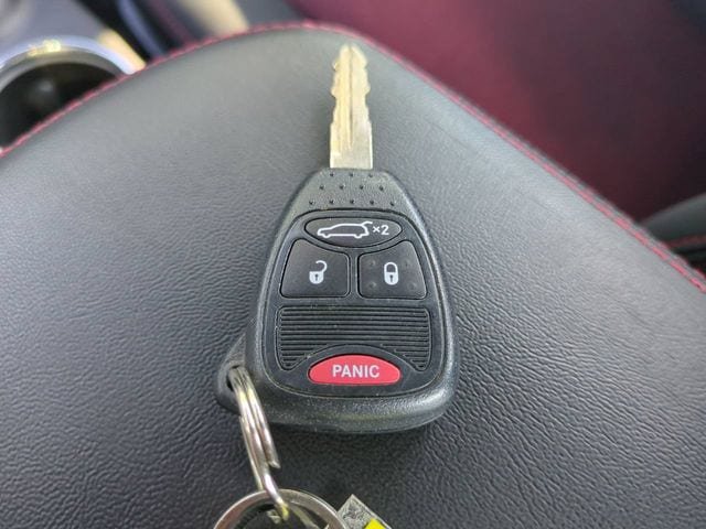 Used 2012 Dodge Avenger SXT Plus FWD image 25