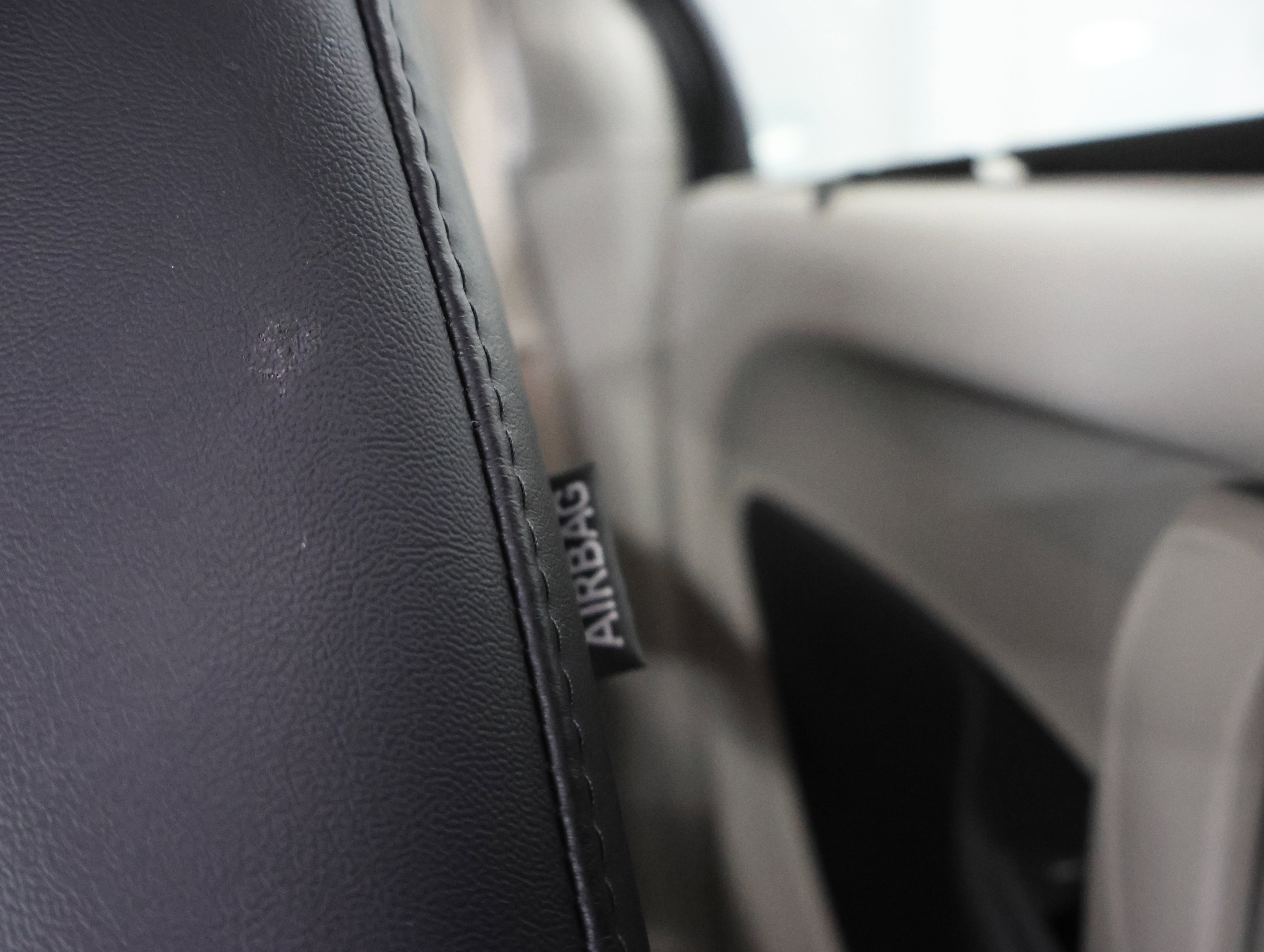 Used 2024 Chrysler Pacifica Touring-L FWD image 45
