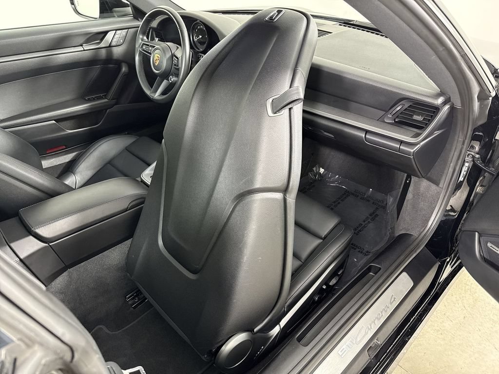 Certified 2024 Porsche 911 Carrera 4 AWD/4WD image 23