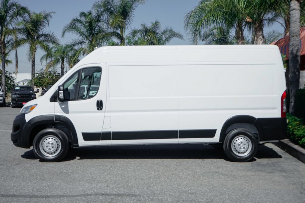 Used 2025 RAM ProMaster 2500 w/ Convenience Group FWD image 5