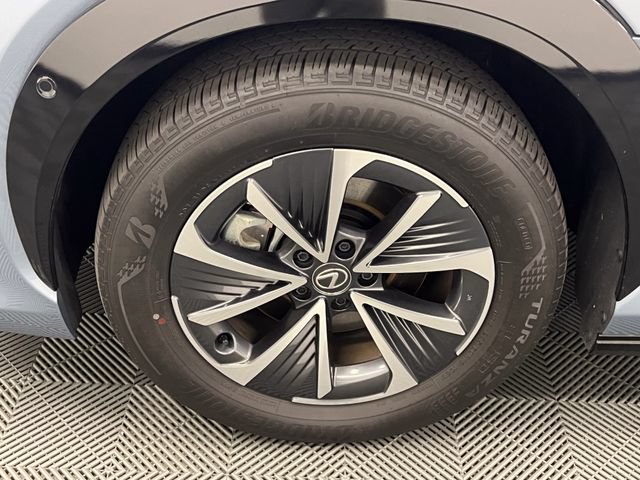 Certified 2023 Lexus RZ 450e Premium w/ Technology Package AWD/4WD image 21