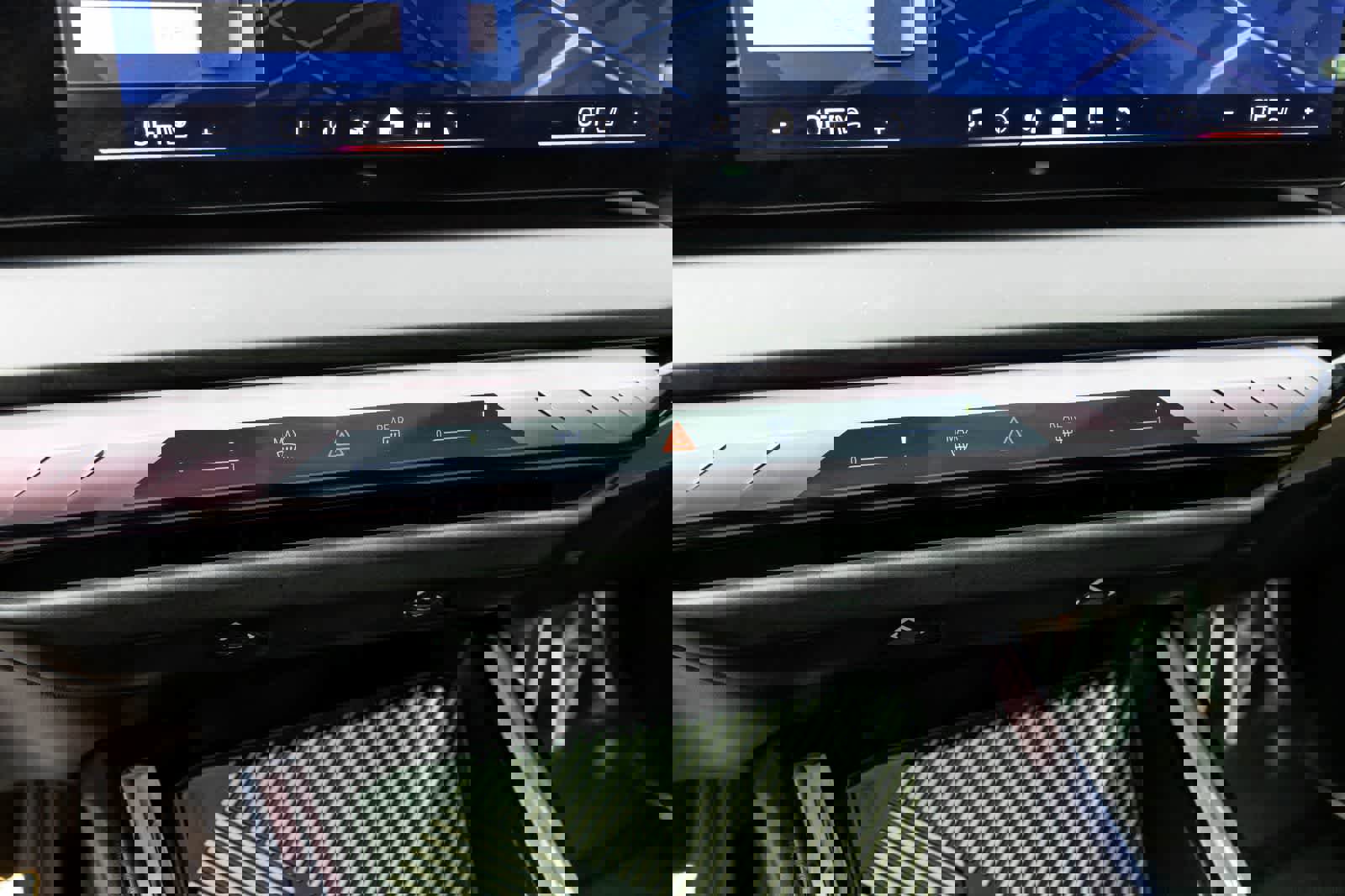 Used 2025 BMW X3 xDrive30i w/ Convenience Package image 31