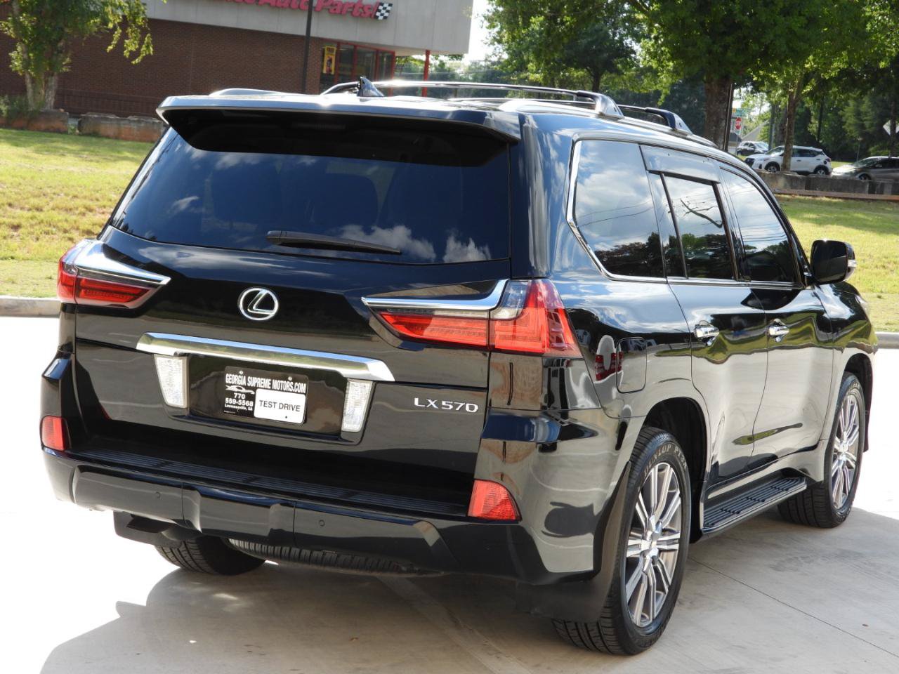 Used 2016 Lexus LX 570 4WD w/ 3rd Row & Luxury Pkg image 46