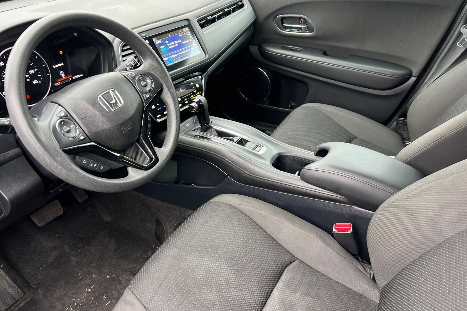 Used 2022 Honda HR-V EX image 9