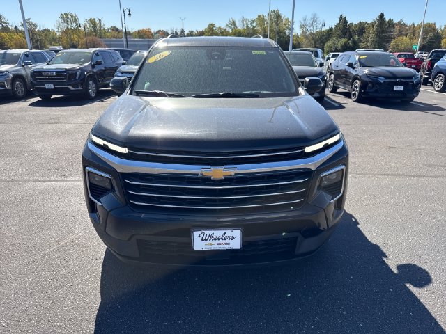 Used 2026 Chevrolet Traverse LT AWD/4WD image 9