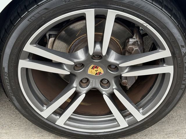 Used 2016 Porsche Panamera 4 Edition AWD/4WD image 8