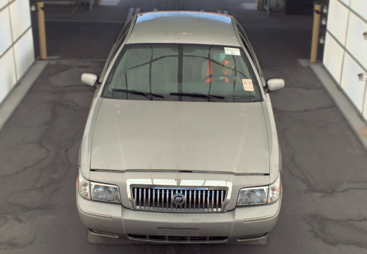 Used 2009 Mercury Grand Marquis LS RWD image 2