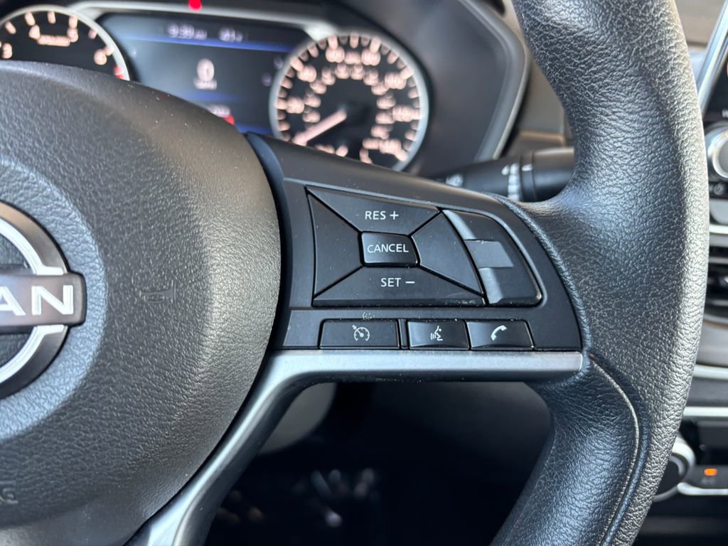 Used 2024 Nissan Altima 2.5 SV image 12