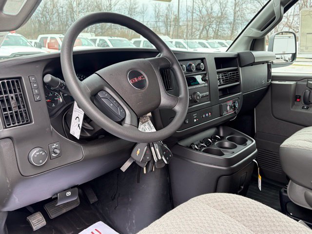 New 2026 GMC Savana 2500 w/ Driver Convenience Package RWD image 33