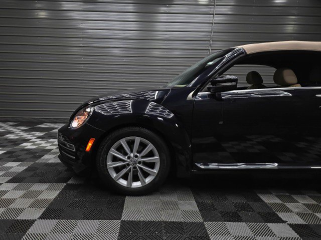 Used 2018 Volkswagen Beetle 2.0T S w/ Style & Comfort Package FWD image 35