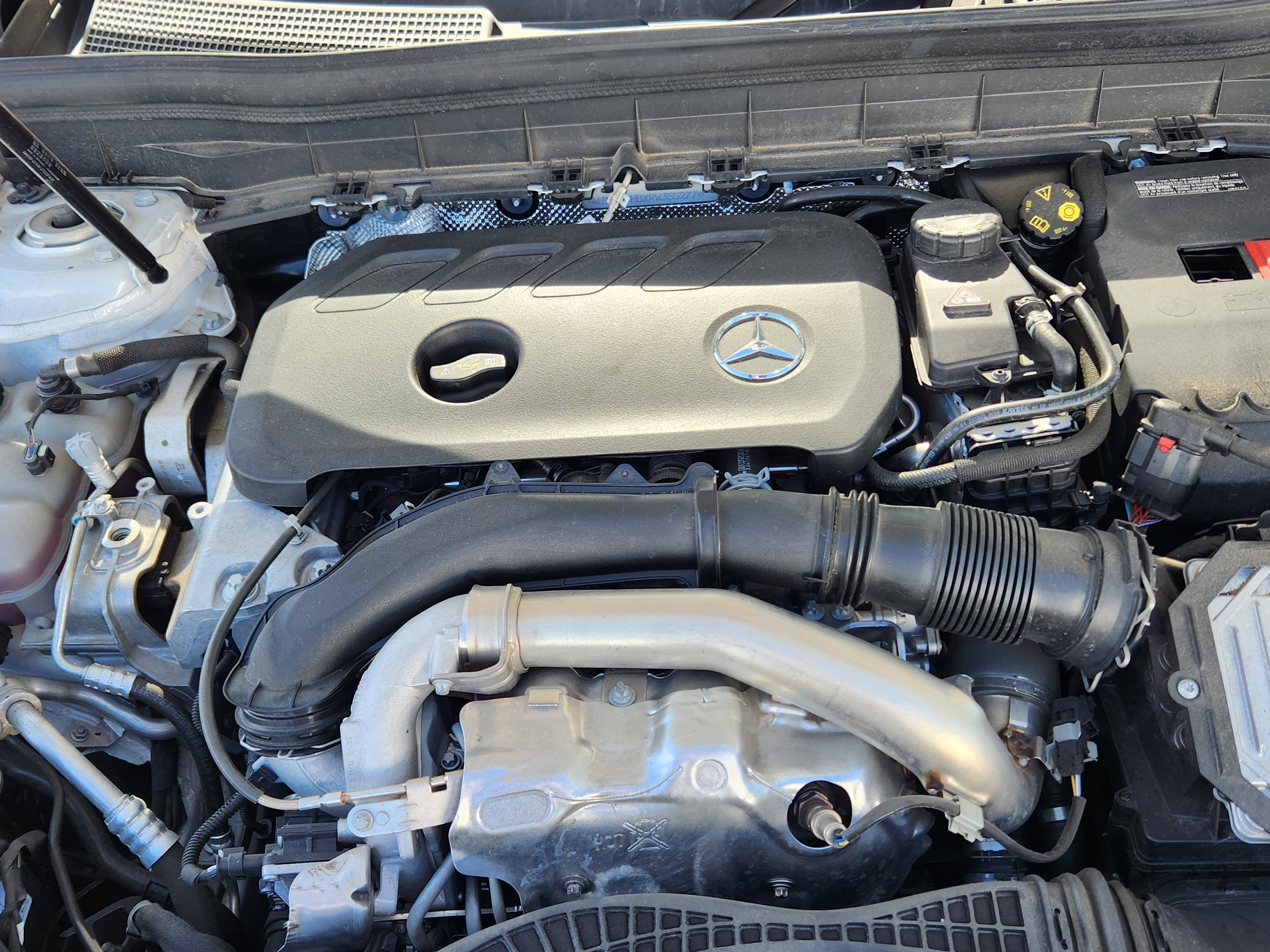 Used 2024 Mercedes-Benz GLB 250 4MATIC image 22