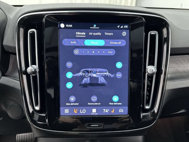 Certified 2023 Volvo XC40 Recharge Ultimate w/ Protection Package Premier AWD/4WD image 19