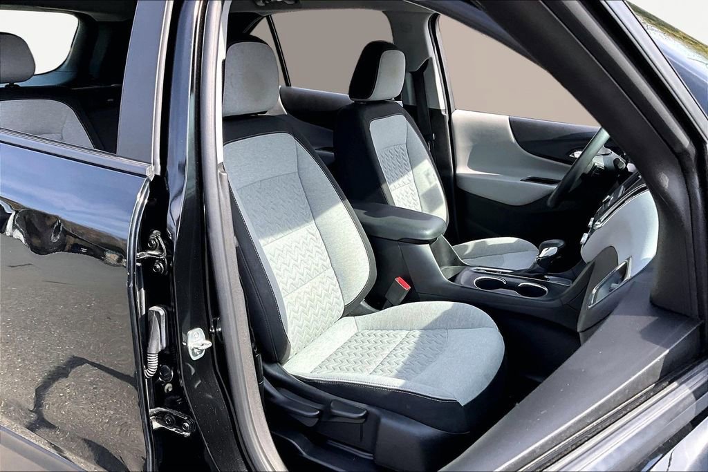Used 2022 Chevrolet Equinox LS image 19