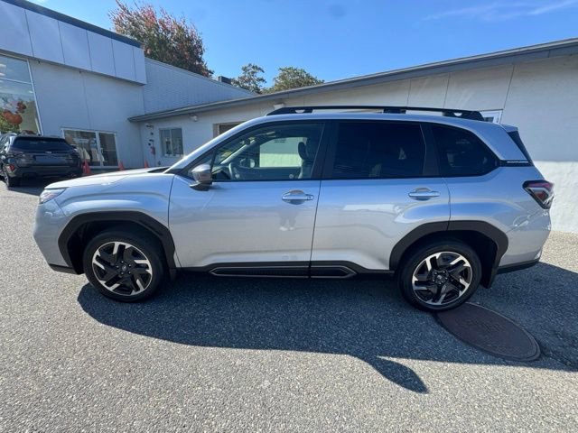 Used 2025 Subaru Forester Limited image 6