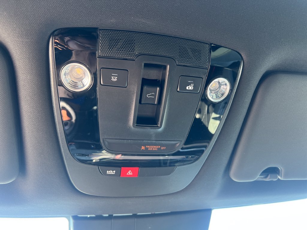 Certified 2025 Kia Sportage X-Pro AWD/4WD image 28