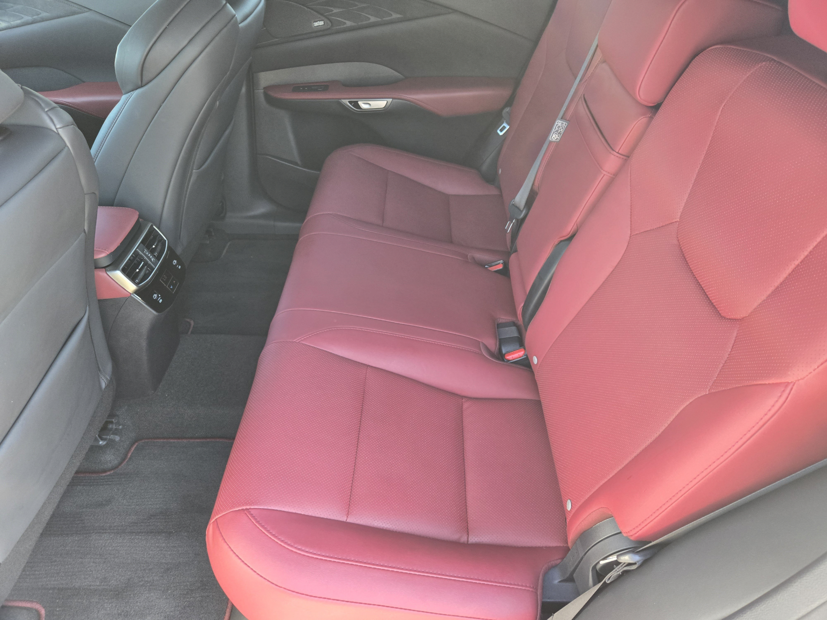 Used 2024 Lexus RX 350 F Sport w/ Convenience Package AWD/4WD image 27