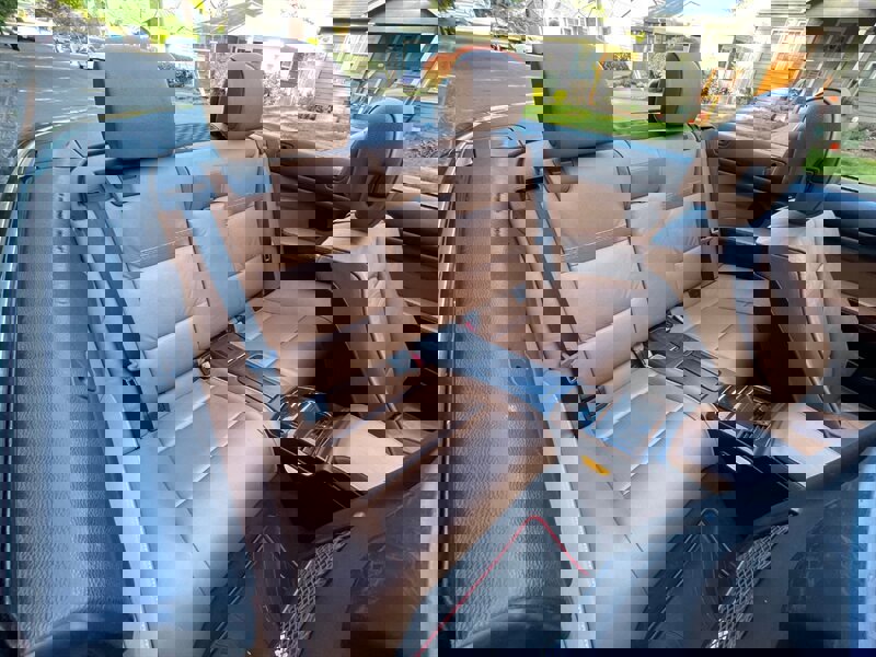 Used 2013 BMW 335i Convertible image 18